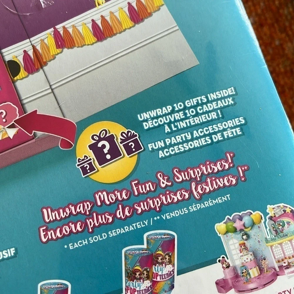 Brand New Party Popteenies Party Surprise Box Playset Collectible Mini Doll